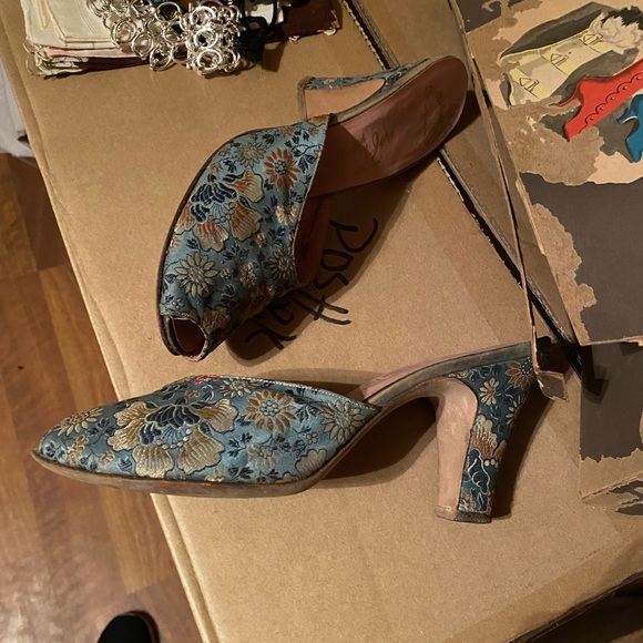 Great Vintage Shoes for display - Picture 3 of 7
